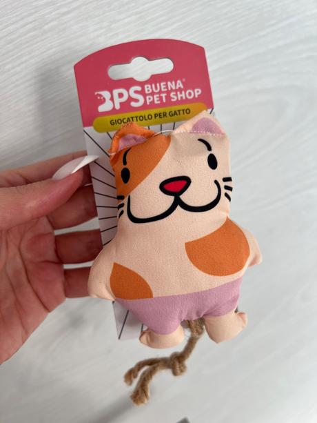 Hračka pre mačku, 