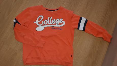 Mikina lindex 146 aplikácia na prednom diely, lindex,146