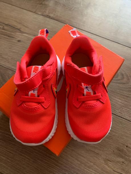 Tenisky, nike,22