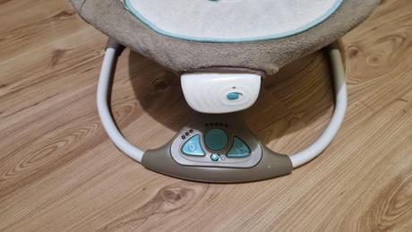 Vibračné hojdacie lehátko so zvukmi,