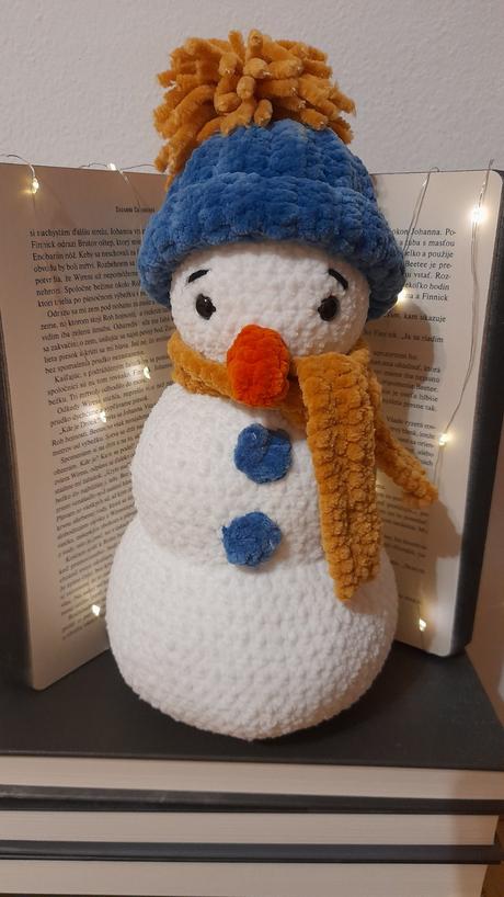 Háčkovaný snehuliak, 