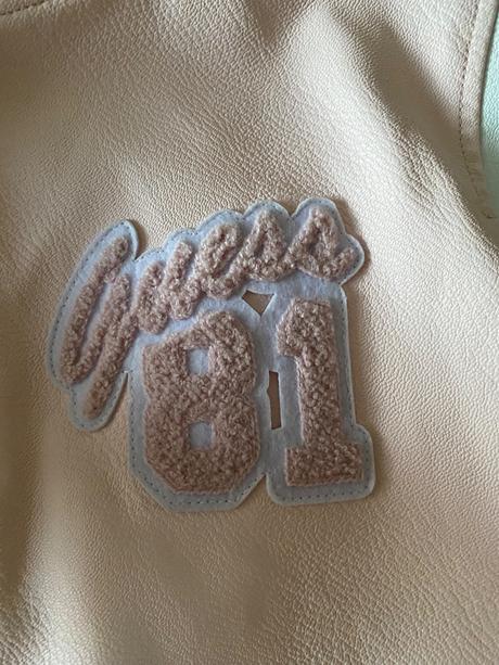 Úžasná kozenkova bunda guess, guess,146