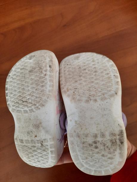 Dievčenské kroksy, 22