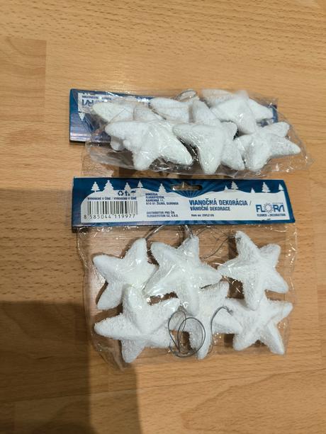 Vianocne ozdoby - polystyrénove hviezdicky, 