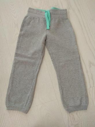 Šedé tepláky, lupilu,110