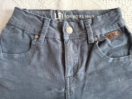 Chlapčenské menčestráky, 98