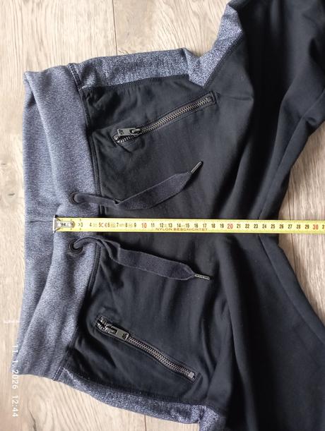 Super tepláky xs, h&m,158