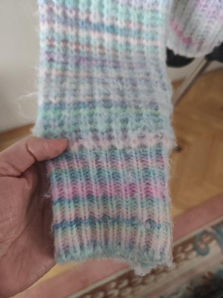 Moherový svetrík, takko,146