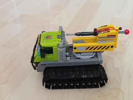 Lego 60122 sopečná rolba, 