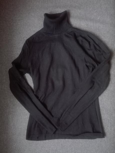 Čierny rolák / sveter zn. tezenis veľ. s, tezenis,s