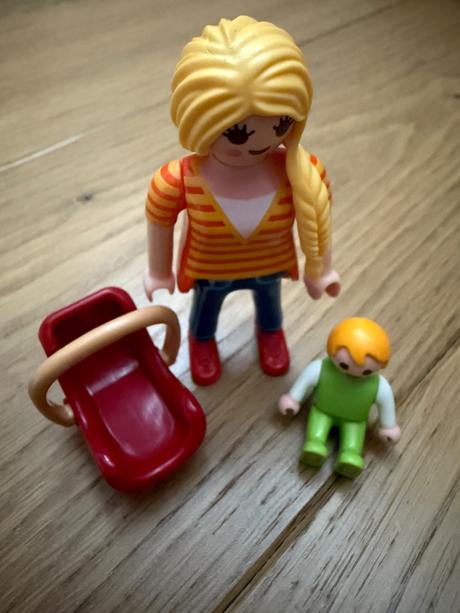 Playmobil mama s bábätkom,