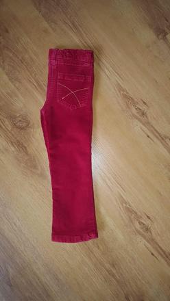 Červené nohavice, girl2girl,98