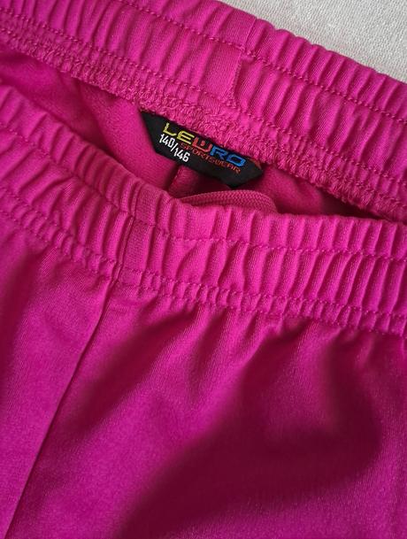 Tepláky 134/140 - 2ks, lewro,134