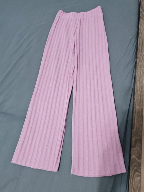 Zara široké nohavice,mám aj tielko top 152, zara,152