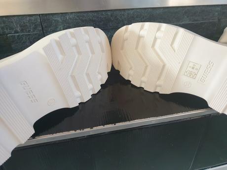 Čižmičky guess, guess,38