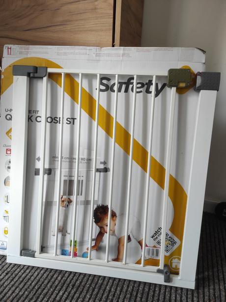 Zábrana na schody, safety 1st