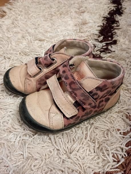 Topánky, fare,22