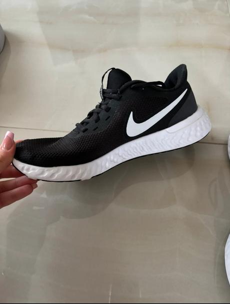 Vzdušné odľahčené tenisky nike vyborny stav, nike,38