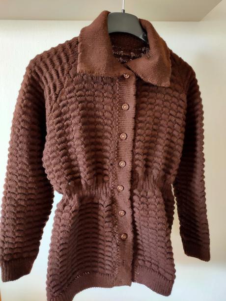 Dámsky vlnený sveter, 