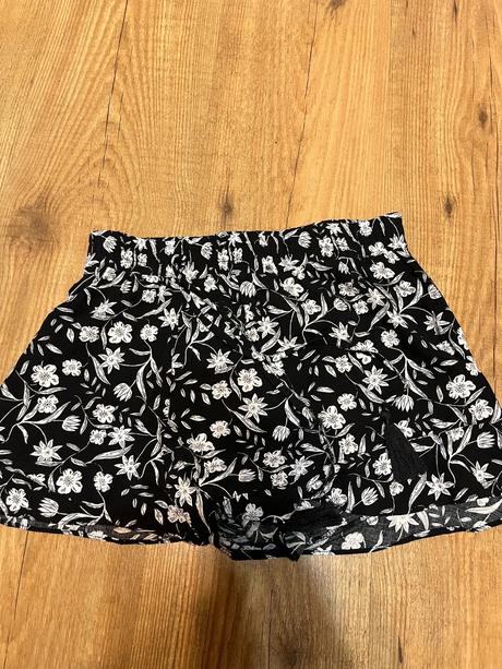 Šortky, pull&bear,xs