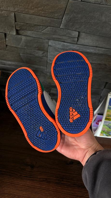 Adidas tenisky, adidas,23