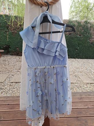 Šaty na oslavu, 128