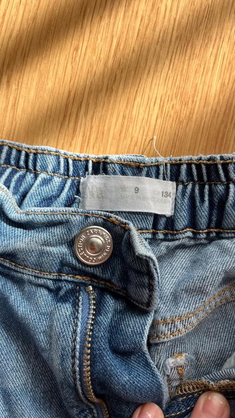 Roztrhane rifle, zara,134