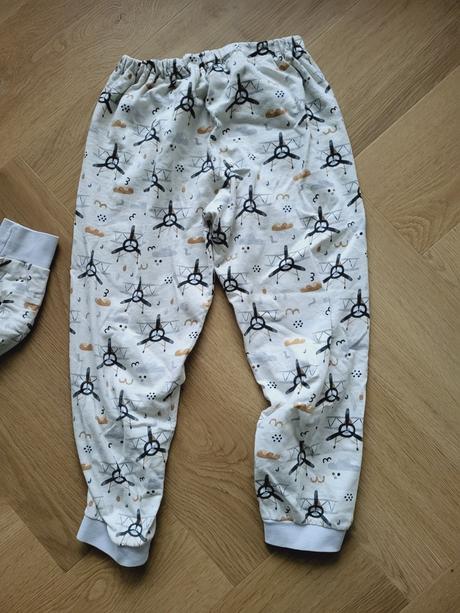 Chlapcenske pyzamo, slovenka,122