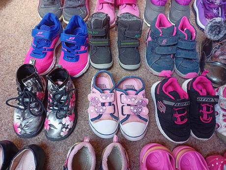 Dievčenské topanky, rozne velkosti, od 21-28, 24