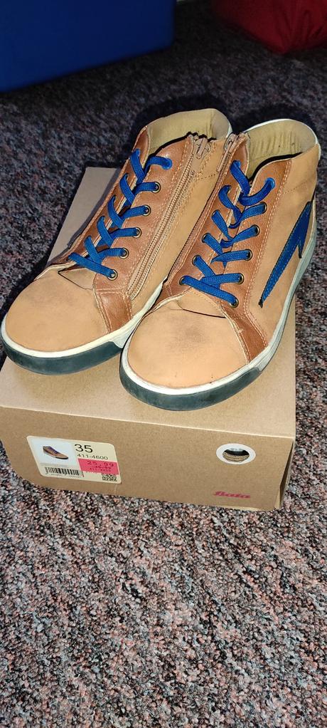 Chlapčenské ,, slušné"topánky, baťa,35