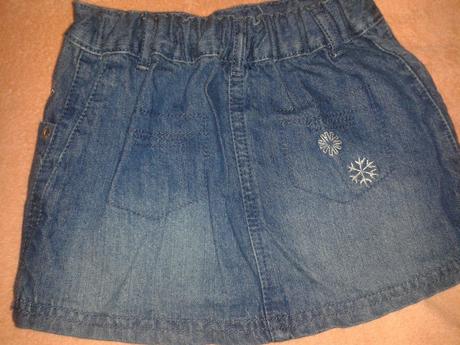 Riflové sukničky., 104