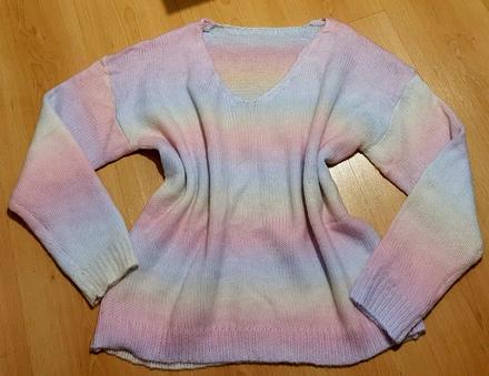 Krásny jemný sveter, 