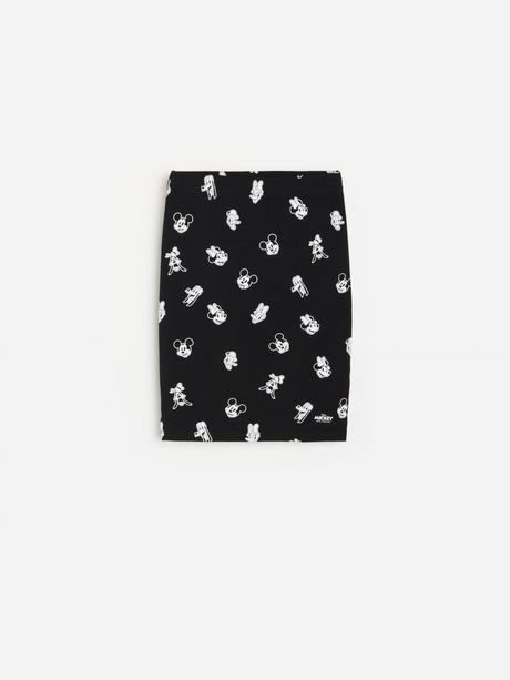 Tričko s otvormi na ramenách a sukničky, reserved,110