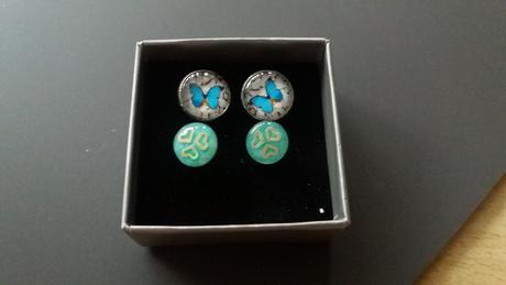 Nausnice srdiecka a motyle, 