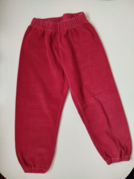 Velurove pyžamko 98/104, lupilu,98