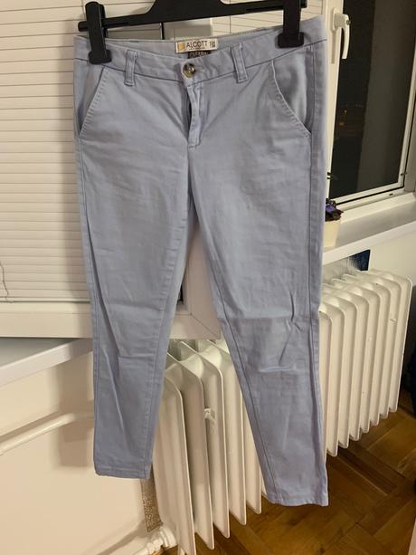 Modré nohavice business, 34