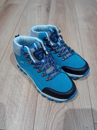 Chlapčenské turistické topánky, 35