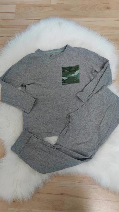Pyžamko veľ 122, f&f,122
