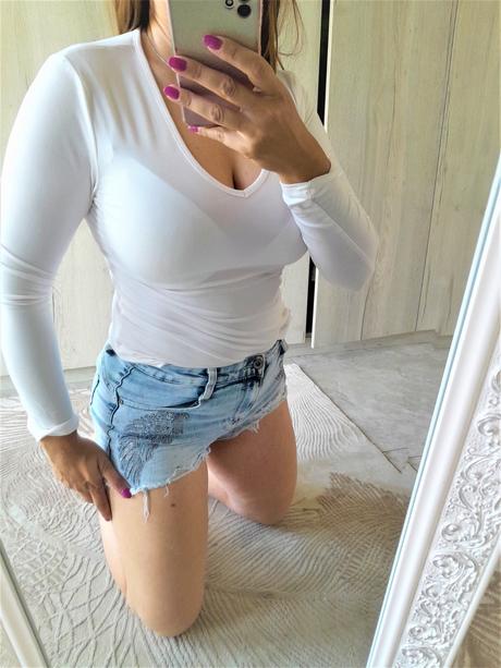 Biely dlhý top-m, m