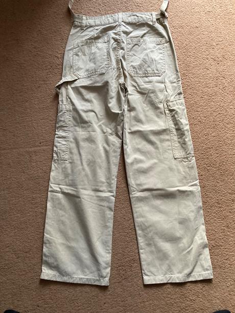 Kapsacove nohavice 34, pull&bear,34