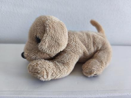 Pes béžový 22 cm, 