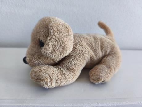 Pes béžový 22 cm, 