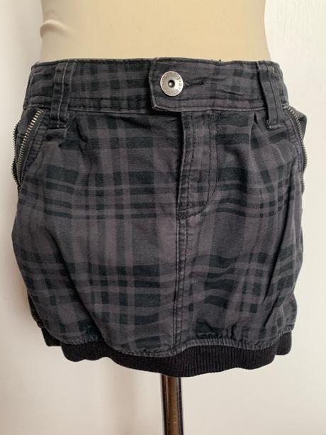 Benetton krátka sukňa, benetton,128