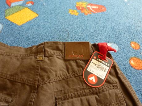 Nenosené nohavice, 134