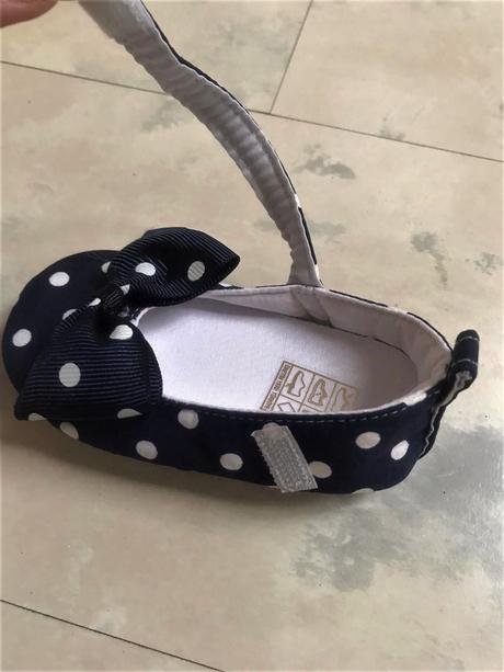 Bodkované topánočky, 19