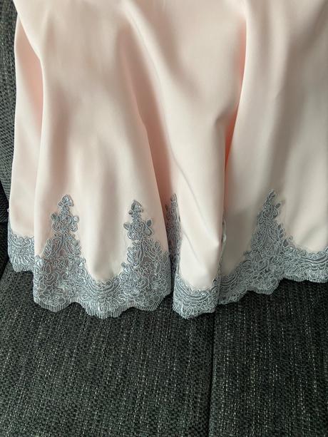 Spoločenské saty, 38