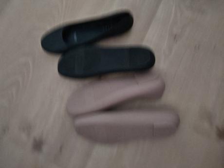 Balerinky gumove 38 , bezove a cierne, sinsay,38