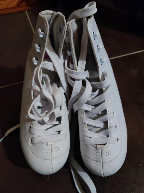 Korčule na ľad, crowned,31