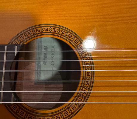 Detská gitara yamaha, 