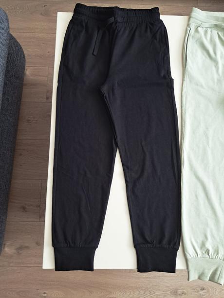 Teplaky h&m v.140, h&m,140